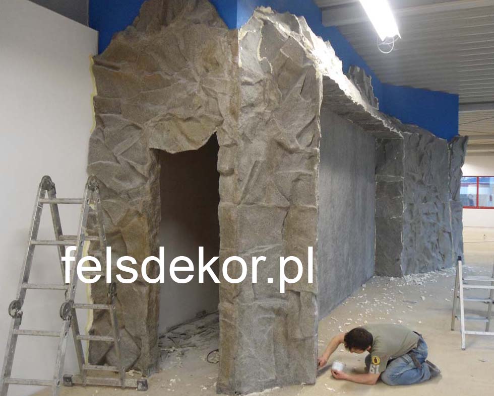 picture/offenburg_sklep_laden_felsdekor_sztuczne_skaly_kunstfelsen_16.jpg